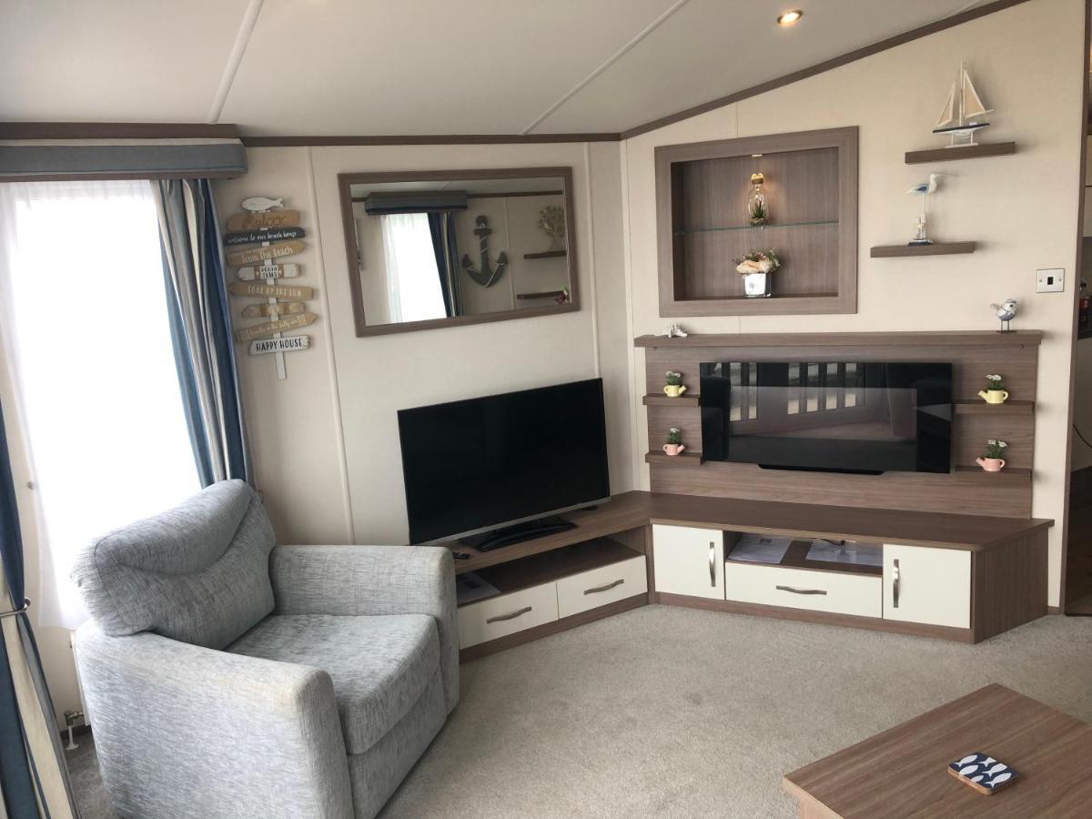 Leo Caravan Hire Golden Sands Towyn Rhyl Sea Front Kinmel Bay Buitenkant foto